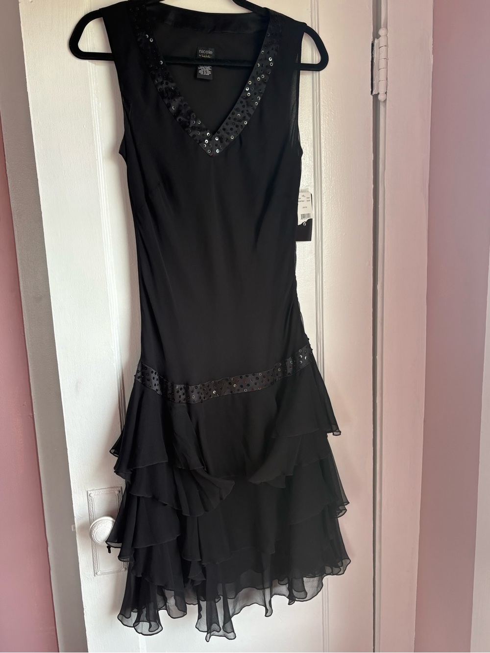 NWT Nicole by Nicole Miller 100% Silk Sequin Ruffle Dress Black Sz 10 - Picture 2 of 8